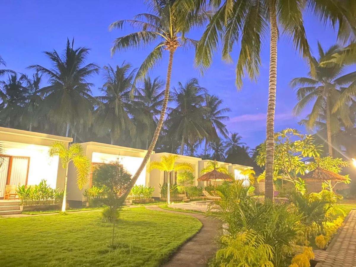Отель The Kebon Lombok Kuta  Экстерьер фото